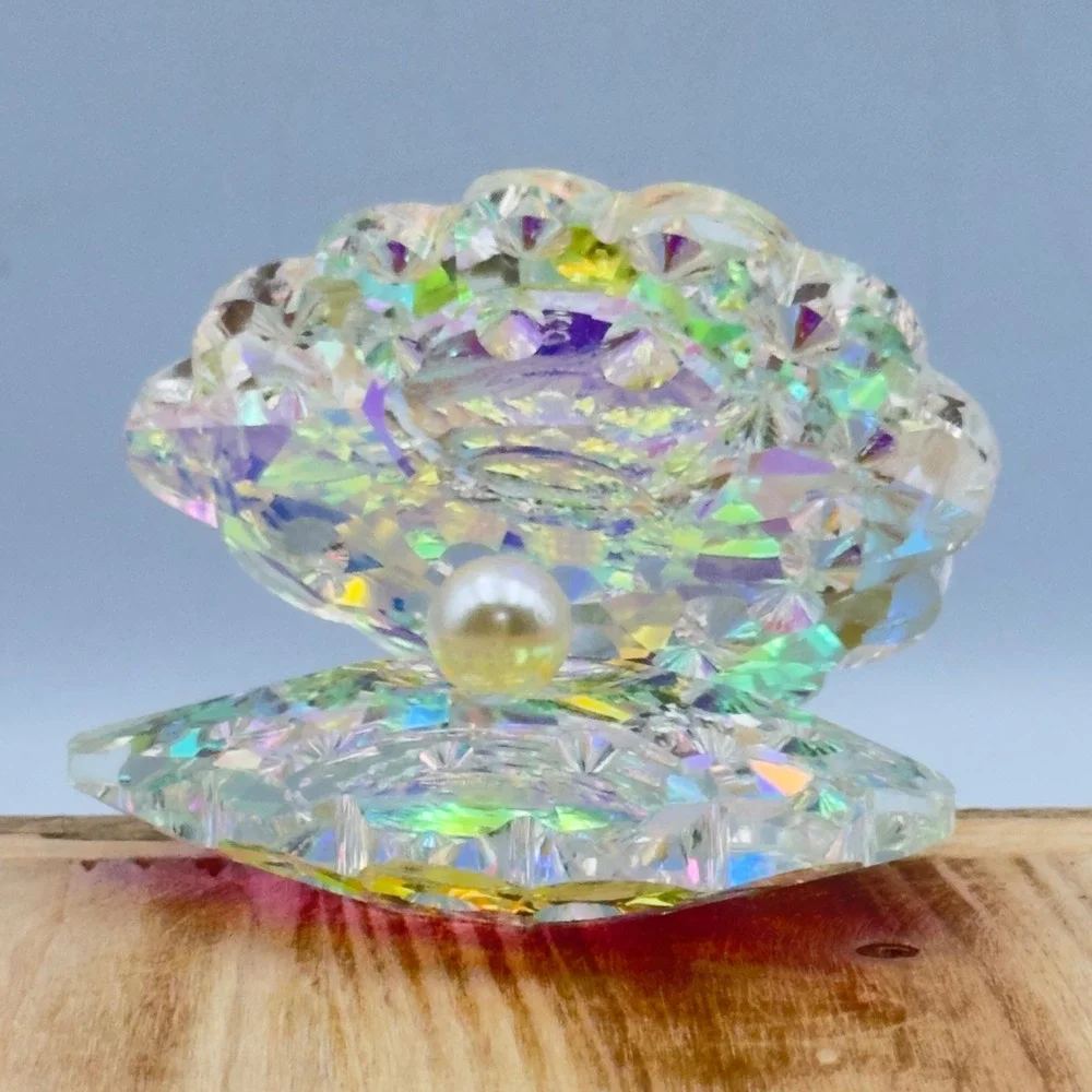 Crystal Clam Shell Figurine Iridescent Aurora Borealis Pearl Small Decor Trinket